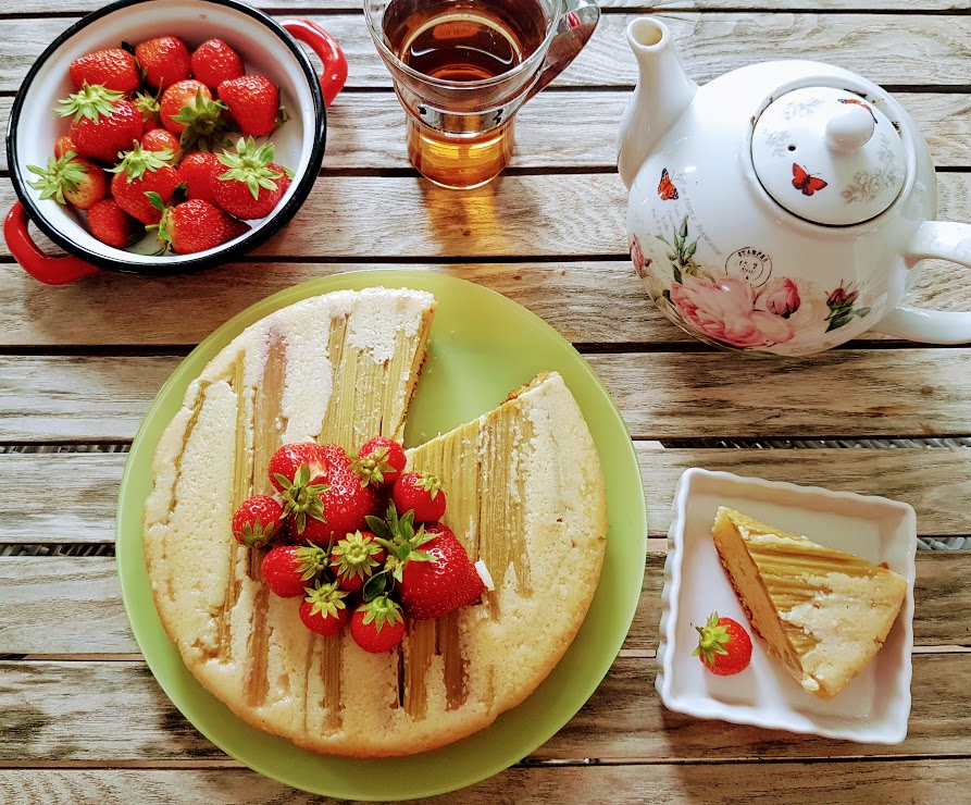 Gateau Facon Tatin A La Rhubarbe Ca A Leyre Bon